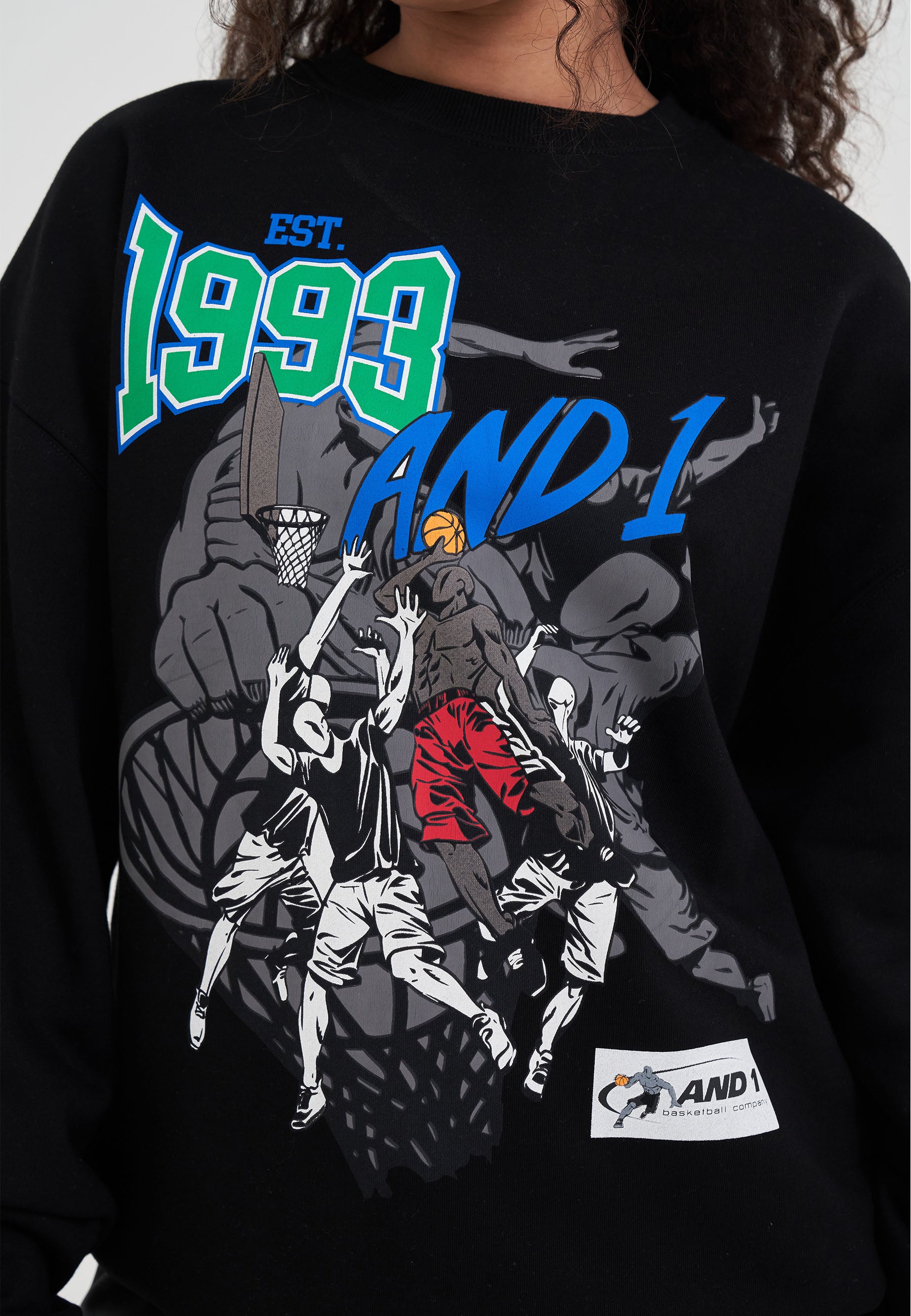 Womens 1993 Dunk Graphic Sweatshirt - Black – And1
